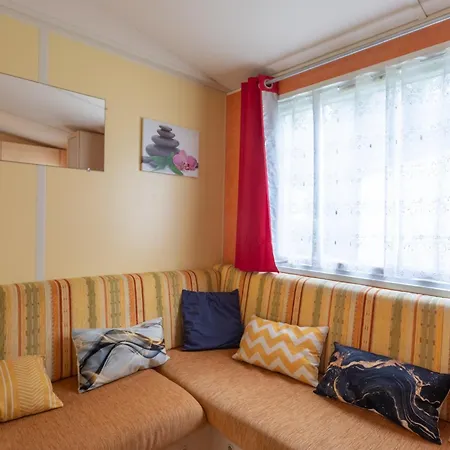 Tatil Evi Mobilehome Sur Camping De La Truite Ascarat