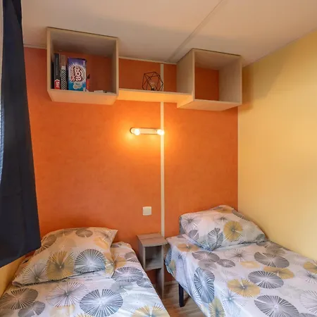 Tatil Evi Mobilehome Sur Camping De La Truite Ascarat